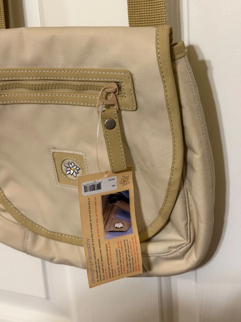 NWT Sherpani Mille Beige Crossbody Bag Lined Zip Pockets and Adjustable Strap